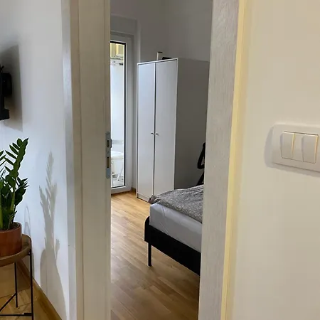 Adamovic Διαμέρισμα *